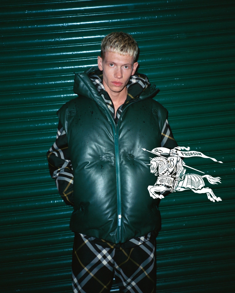 Burberry Unveils Spring 2024 Campaign Shot by Tyrone Lebon Vanity Teen 虚荣青年 Lifestyle & new faces magazine Burberry Unveils Spring 2024 Campaign Shot by Tyrone Lebon Burberry Unveils Spring 2024 Campaign Shot by Tyrone Lebon Vanity Teen 虚荣青年 Lifestyle & new faces magazine