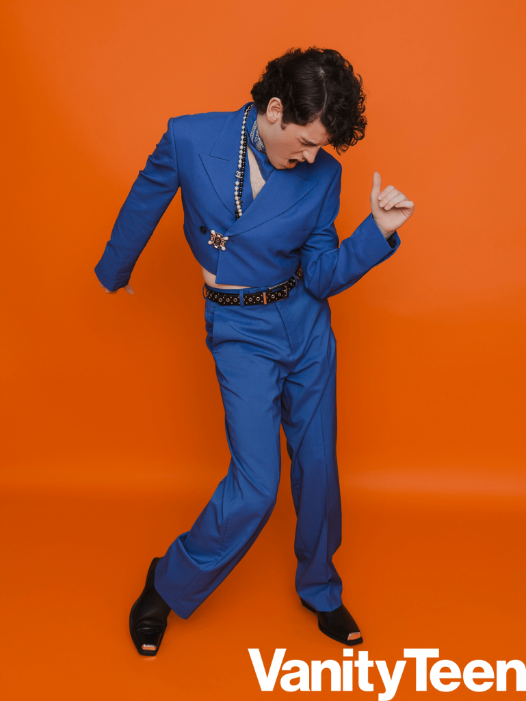 Marty McFly lands in the Future: Meet Casey Likes Marty McFly lands in the Future: Meet Casey Likes Vanity Teen 虚荣青年 Lifestyle & new faces magazine