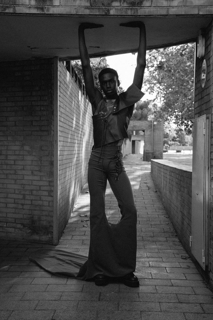 Solea: Tapestry of Modern Fashion with Artistic Heritage Solea: Tapestry of Modern Fashion with Artistic Heritage Vanity Teen 虚荣青年 Lifestyle & new faces magazine