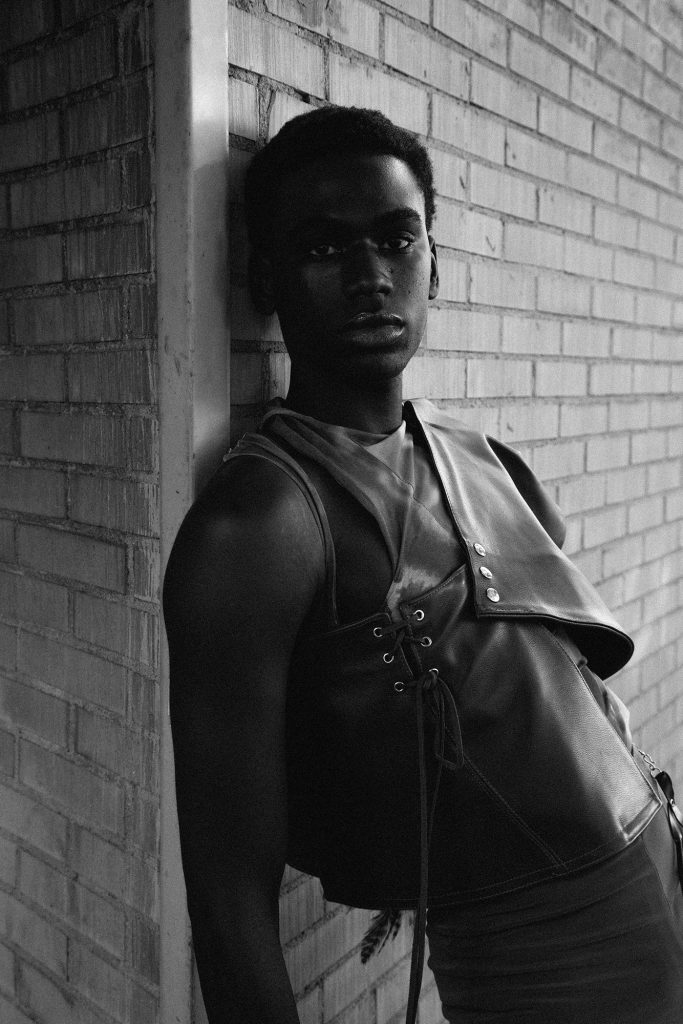 Solea: Tapestry of Modern Fashion with Artistic Heritage Solea: Tapestry of Modern Fashion with Artistic Heritage Vanity Teen 虚荣青年 Lifestyle & new faces magazine