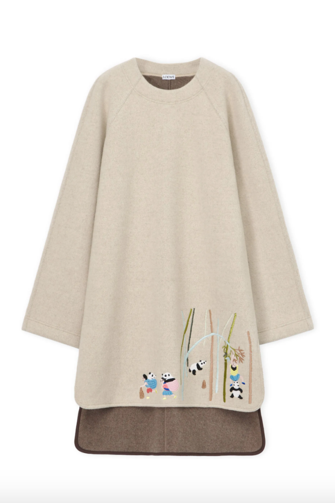 LOEWE Unveils its 2023 Holiday Collection LOEWE Unveils its 2023 Holiday Collection Vanity Teen 虚荣青年 Lifestyle & new faces magazine