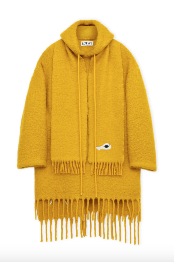 LOEWE Unveils its 2023 Holiday Collection LOEWE Unveils its 2023 Holiday Collection Vanity Teen 虚荣青年 Lifestyle & new faces magazine