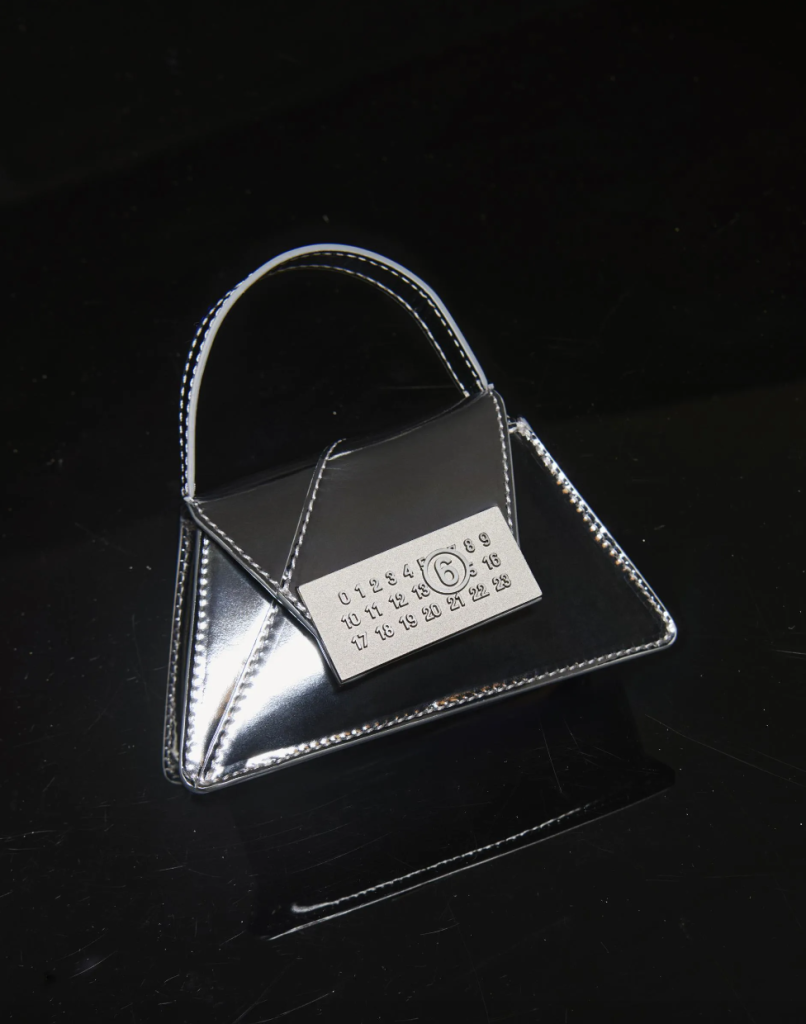 MM6 Maison Margiela's Chic Holiday Capsule 2023 MM6 Maison Margiela's Chic Holiday Capsule 2023 Vanity Teen 虚荣青年 Lifestyle & new faces magazine