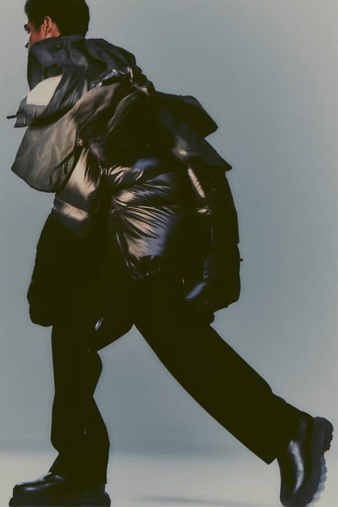 sacai x Moncler Set to Launch Their 2023 Autumn-Winter Collaboration Series sacai x Moncler Set to Launch Their 2023 Autumn-Winter Collaboration Series Vanity Teen 虚荣青年 Lifestyle & new faces magazine