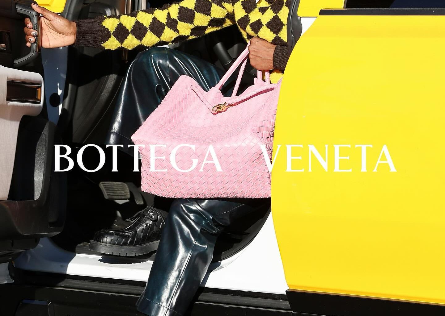 BOTTEGA VENETA Launches Early Spring 2024 Campaign Featuring A$AP Rocky and Kendall Jenner BOTTEGA VENETA Launches Early Spring 2024 Campaign Featuring A$AP Rocky and Kendall Jenner Vanity Teen 虚荣青年 Lifestyle & new faces magazine