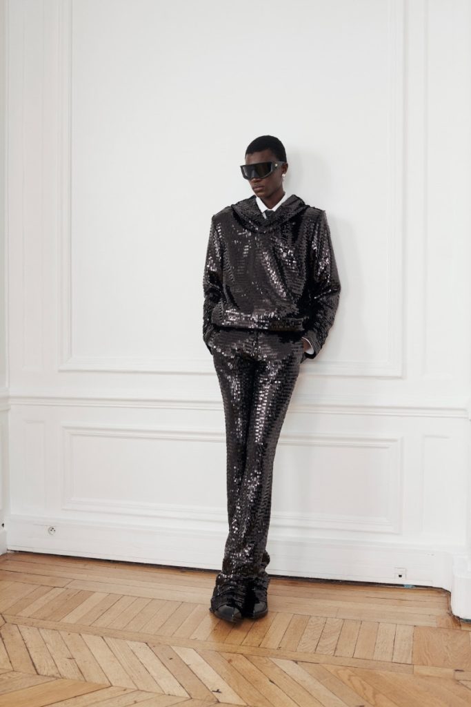 Balmain's Pre-Fall 2024 Collection Honors Its Legacy Under Olivier Rousteing's Direction Vanity Teen 虚荣青年 Lifestyle & new faces magazine Balmain's Pre-Fall 2024 Collection Honors Its Legacy Under Olivier Rousteing's Direction Balmain's Pre-Fall 2024 Collection Honors Its Legacy Under Olivier Rousteing's Direction Vanity Teen 虚荣青年 Lifestyle & new faces magazine