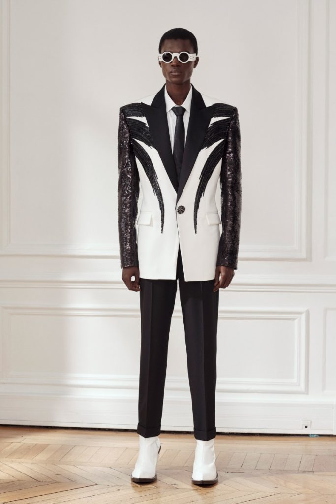 Balmain's Pre-Fall 2024 Collection Honors Its Legacy Under Olivier Rousteing's Direction Vanity Teen 虚荣青年 Lifestyle & new faces magazine Balmain's Pre-Fall 2024 Collection Honors Its Legacy Under Olivier Rousteing's Direction Balmain's Pre-Fall 2024 Collection Honors Its Legacy Under Olivier Rousteing's Direction Vanity Teen 虚荣青年 Lifestyle & new faces magazine