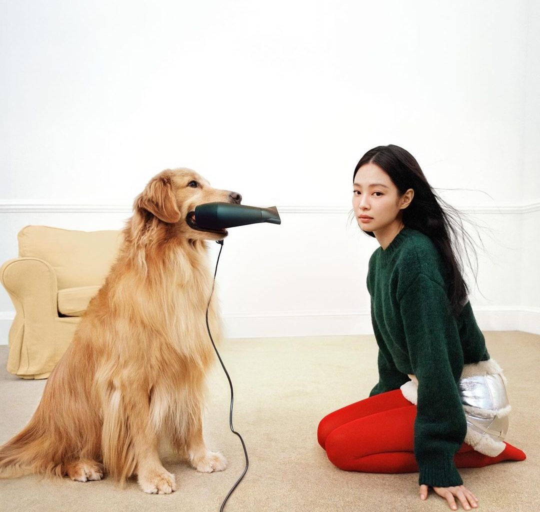 Jennie of Blackpink Stars in JACQUEMUS GUIRLANDE Holiday Collection Campaign Jennie of Blackpink Stars in JACQUEMUS GUIRLANDE Holiday Collection Campaign Vanity Teen 虚荣青年 Lifestyle & new faces magazine