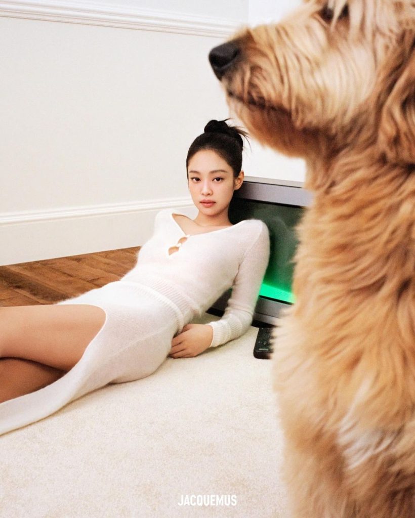 Jennie of Blackpink Stars in JACQUEMUS GUIRLANDE Holiday Collection Campaign Jennie of Blackpink Stars in JACQUEMUS GUIRLANDE Holiday Collection Campaign Vanity Teen 虚荣青年 Lifestyle & new faces magazine