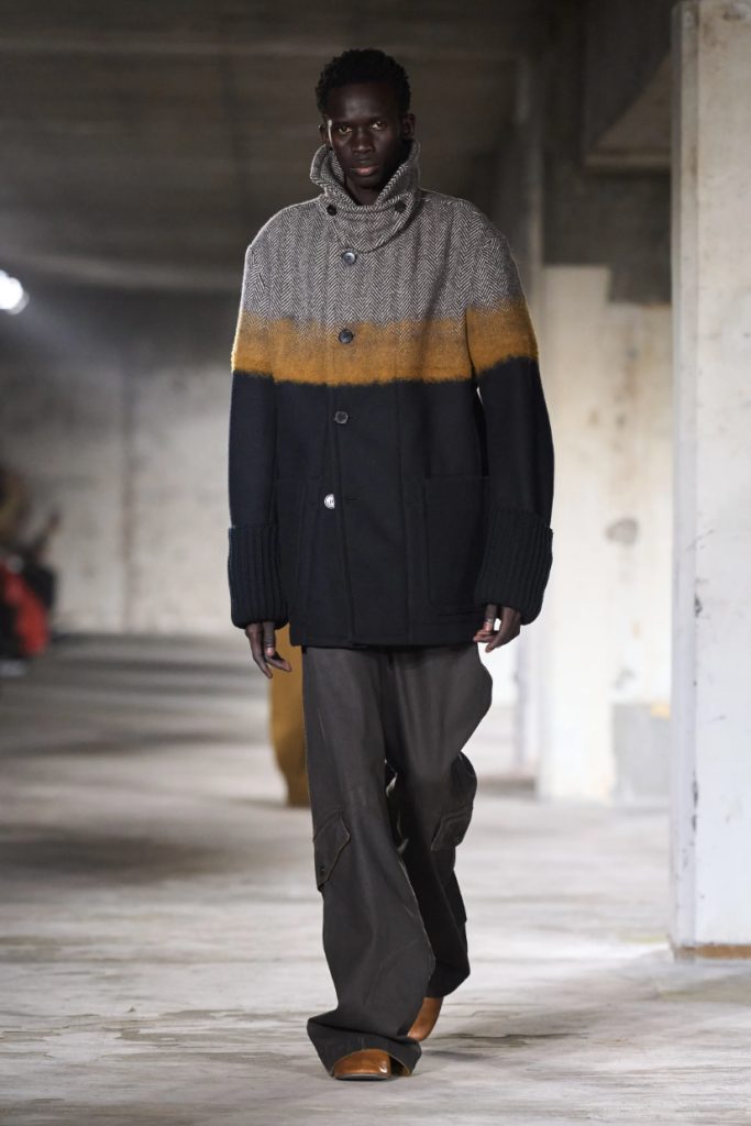 "Unexpected Elegance": Dries Van Noten's Fall/Winter 2024 Menswear Collection "Unexpected Elegance": Dries Van Noten's Fall/Winter 2024 Menswear Collection Vanity Teen 虚荣青年 Lifestyle & new faces magazine
