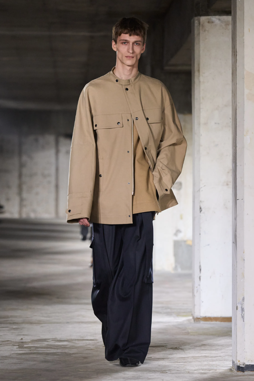 "Unexpected Elegance": Dries Van Noten's Fall/Winter 2024 Menswear Collection Vanity Teen 虚荣青年 Lifestyle & New Faces Magazine - Vimarsana News