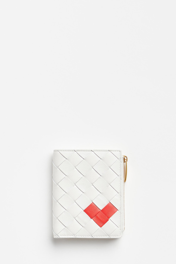 BOTTEGA VENETA Launches Valentine's Day Capsule Collection Vanity Teen 虚荣青年 Lifestyle & new faces magazine BOTTEGA VENETA Launches Valentine's Day Capsule Collection BOTTEGA VENETA Launches Valentine's Day Capsule Collection Vanity Teen 虚荣青年 Lifestyle & new faces magazine