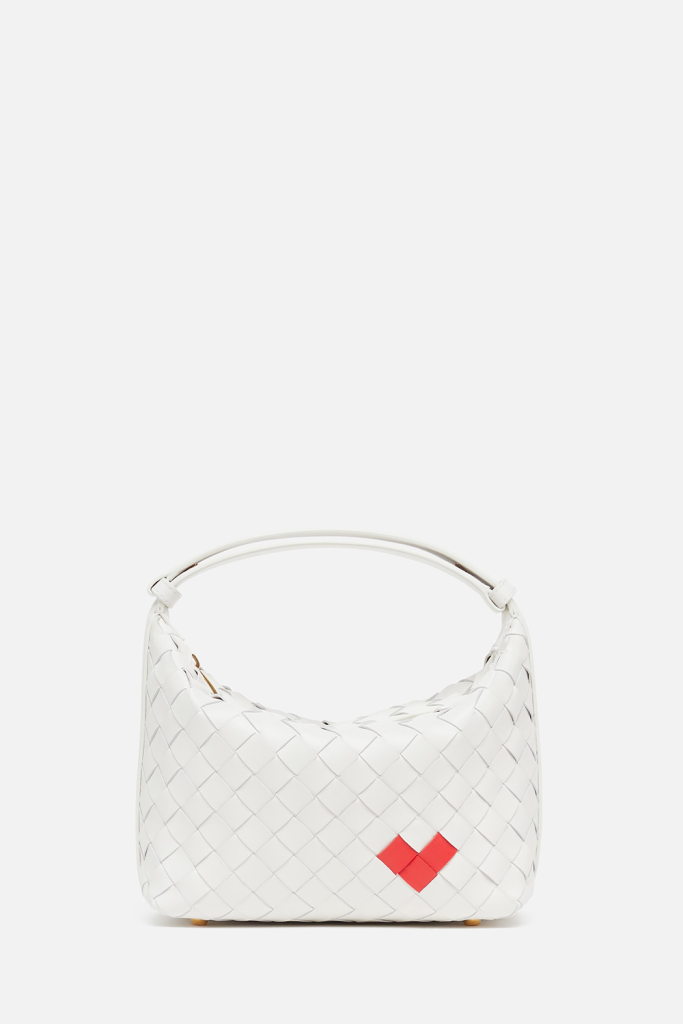 BOTTEGA VENETA Launches Valentine's Day Capsule Collection Vanity Teen 虚荣青年 Lifestyle & new faces magazine BOTTEGA VENETA Launches Valentine's Day Capsule Collection BOTTEGA VENETA Launches Valentine's Day Capsule Collection Vanity Teen 虚荣青年 Lifestyle & new faces magazine