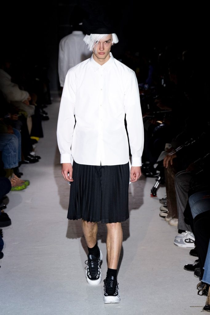 COMME des GARÇONS HOMME PLUS Fall/Winter 2024 Show COMME des GARÇONS HOMME PLUS Fall/Winter 2024 Show Vanity Teen 虚荣青年 Lifestyle & new faces magazine