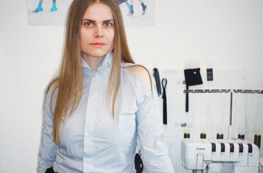 Johanna Parv and her Tess McGill(s) 3.0 Johanna Parv and her Tess McGill(s) 3.0 Vanity Teen 虚荣青年 Lifestyle & new faces magazine