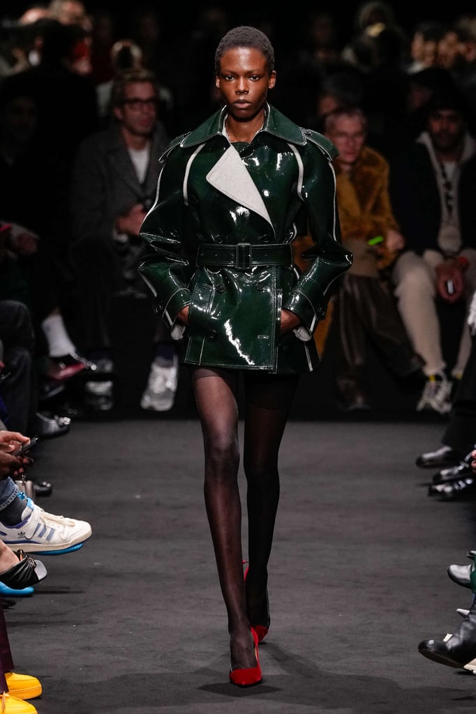 JW Anderson's Bold and Sensual Fall/Winter 2024 Collection Unveiled JW Anderson's Bold and Sensual Fall/Winter 2024 Collection Unveiled Vanity Teen 虚荣青年 Lifestyle & new faces magazine