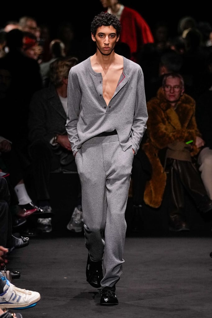 JW Anderson's Bold and Sensual Fall/Winter 2024 Collection Unveiled JW Anderson's Bold and Sensual Fall/Winter 2024 Collection Unveiled Vanity Teen 虚荣青年 Lifestyle & new faces magazine