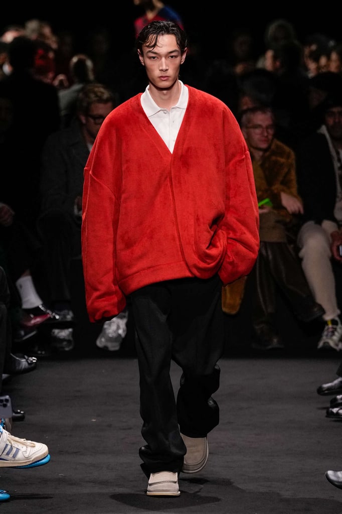 JW Anderson's Bold and Sensual Fall/Winter 2024 Collection Unveiled JW Anderson's Bold and Sensual Fall/Winter 2024 Collection Unveiled Vanity Teen 虚荣青年 Lifestyle & new faces magazine
