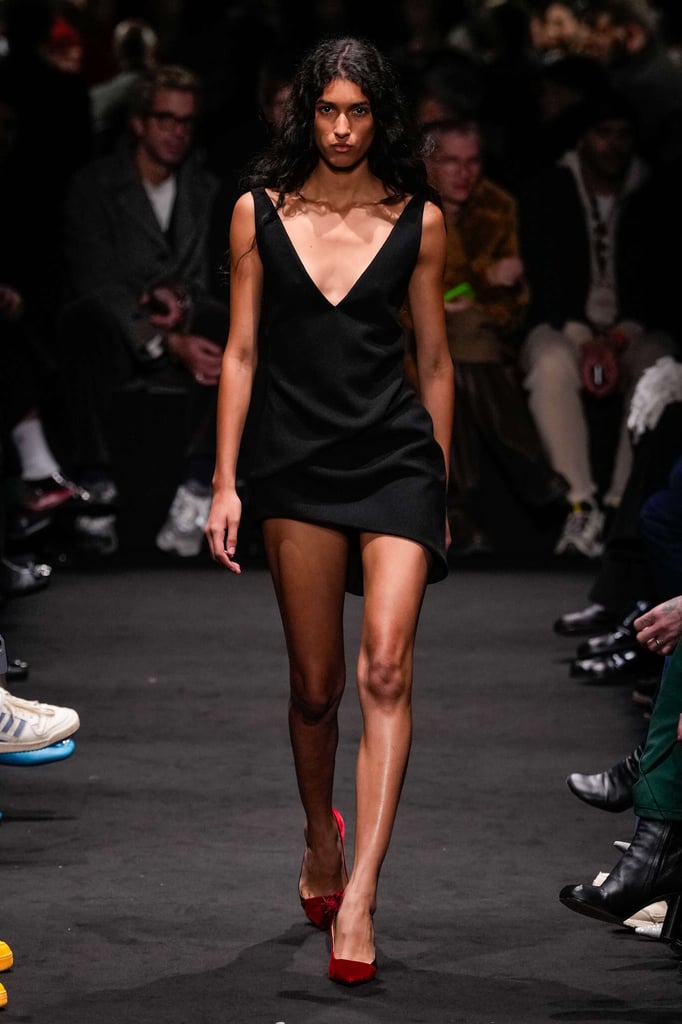 JW Anderson's Bold and Sensual Fall/Winter 2024 Collection Unveiled JW Anderson's Bold and Sensual Fall/Winter 2024 Collection Unveiled Vanity Teen 虚荣青年 Lifestyle & new faces magazine