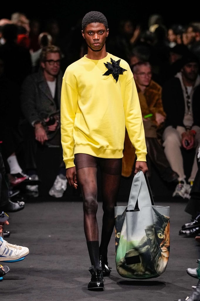 JW Anderson's Bold and Sensual Fall/Winter 2024 Collection Unveiled JW Anderson's Bold and Sensual Fall/Winter 2024 Collection Unveiled Vanity Teen 虚荣青年 Lifestyle & new faces magazine