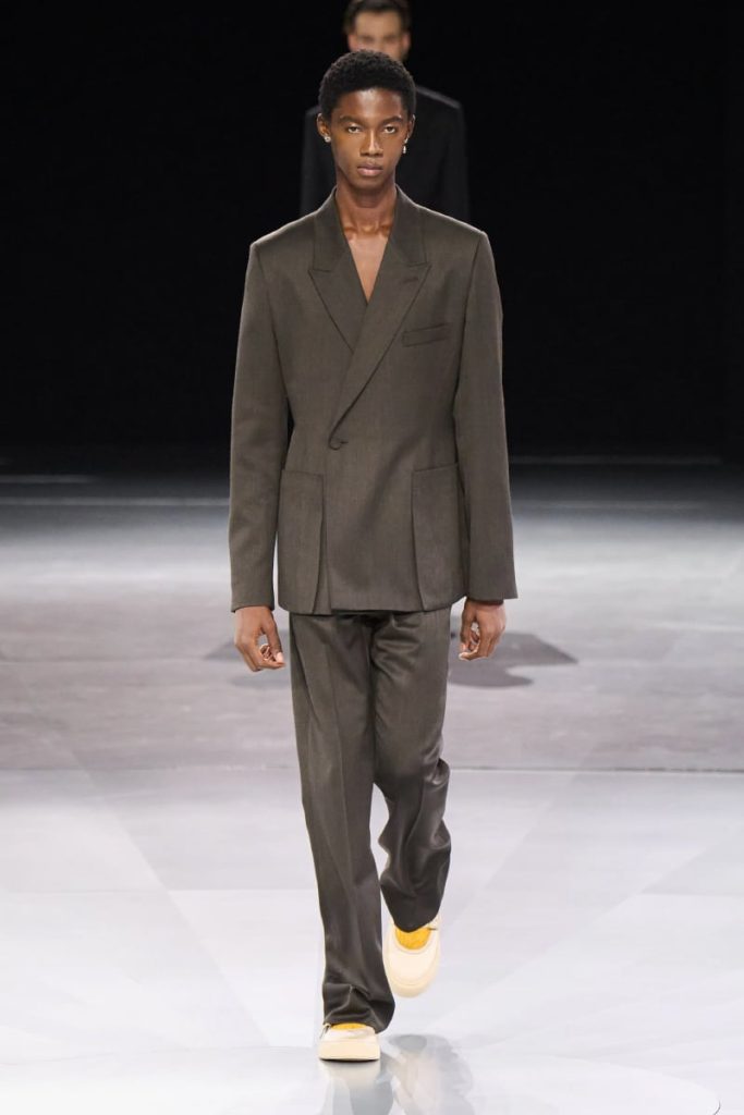 Kim Jones' Dior Fall/Winter 2024/25 Collection Kim Jones' Dior Fall/Winter 2024/25 Collection Vanity Teen 虚荣青年 Lifestyle & new faces magazine