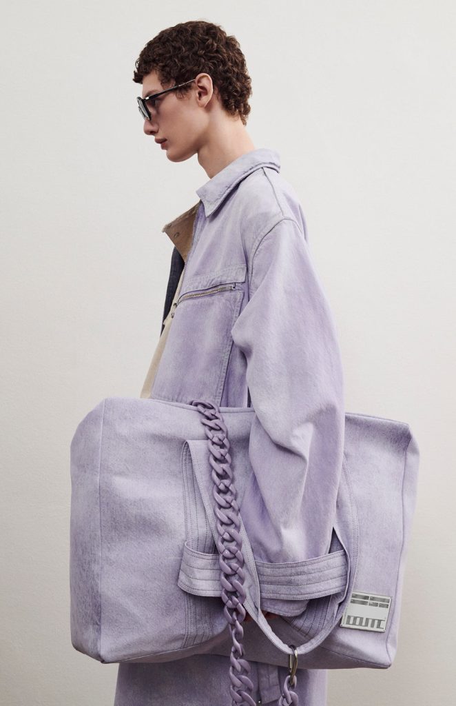 OAMC Unveils Spring/Summer 2024 Collection: "On A Massive Canvas" OAMC Unveils Spring/Summer 2024 Collection: "On A Massive Canvas" Vanity Teen 虚荣青年 Lifestyle & new faces magazine