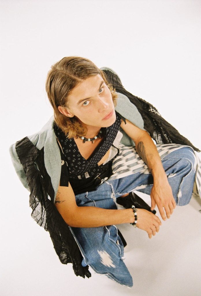 Whispers of the Sea Whispers of the Sea Vanity Teen 虚荣青年 Lifestyle & new faces magazine