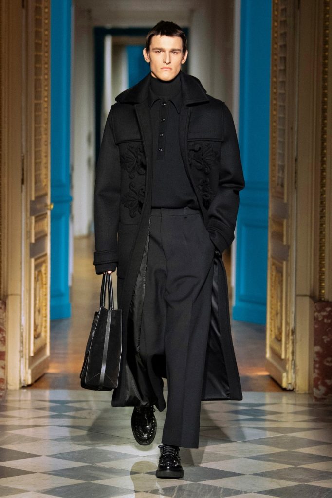 Valentino's "Le Ciel" Collection Fall/Winter 2024/25 in Paris Vanity Teen 虚荣青年 Valentino's "Le Ciel" Collection Fall/Winter 2024/25 in Paris Valentino's "Le Ciel" Collection Fall/Winter 2024/25 in Paris Vanity Teen 虚荣青年