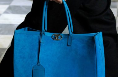 Valentino's "Le Ciel" Collection Fall/Winter 2024/25 in Paris Valentino's "Le Ciel" Collection Fall/Winter 2024/25 in Paris Vanity Teen 虚荣青年 Lifestyle & new faces magazine