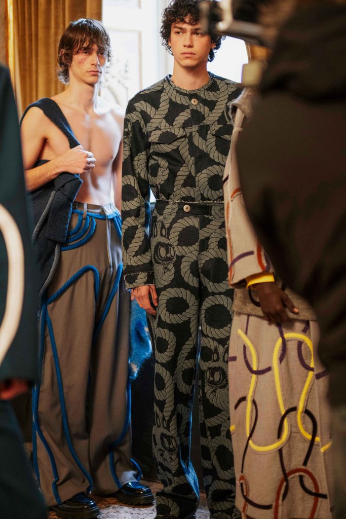 Pronounce's "Zhuangzi’s Butterfly" Collection: A Fusion of Dreams and Reality for Fall/Winter 2024 BACKSTAGE Pronounce's "Zhuangzi’s Butterfly" Collection: A Fusion of Dreams and Reality for Fall/Winter 2024 BACKSTAGE Vanity Teen 虚荣青年 Lifestyle & new faces magazine