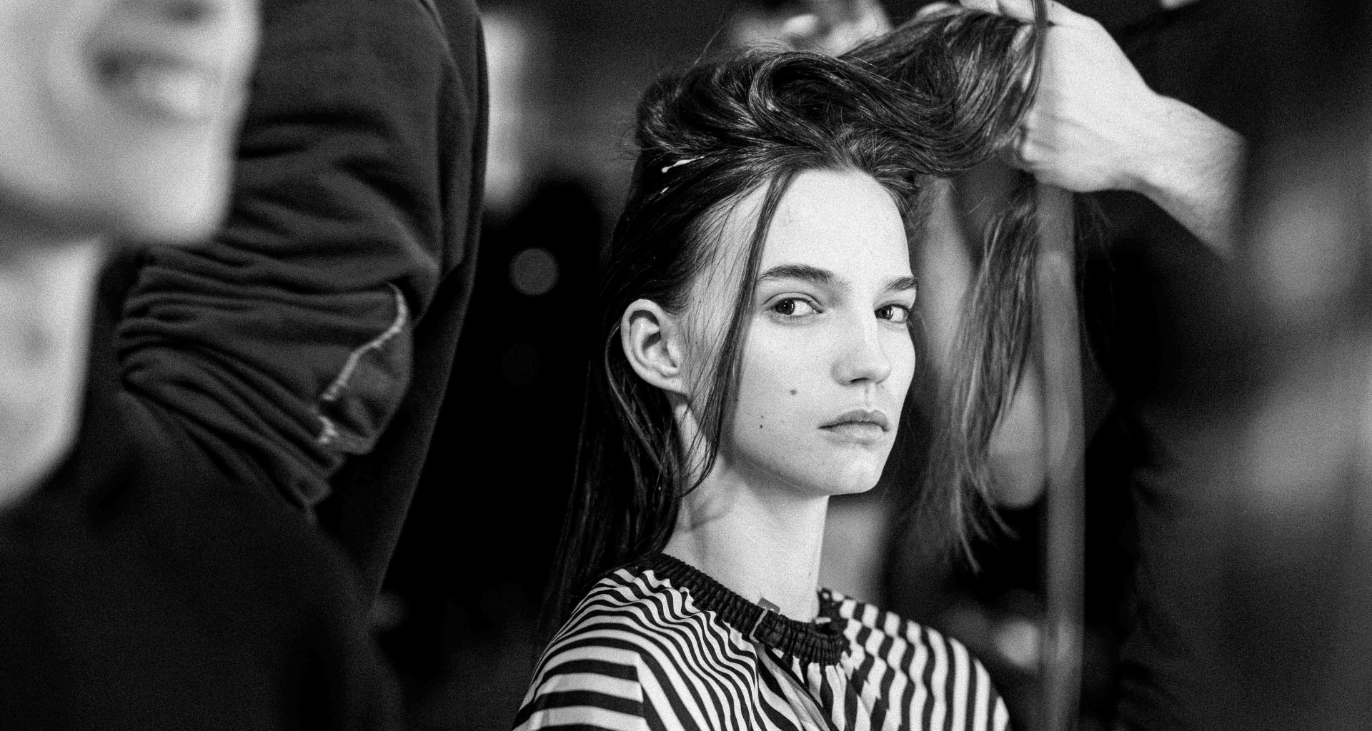 Pronounce's "Zhuangzi’s Butterfly" Collection: A Fusion of Dreams and Reality for Fall/Winter 2024 BACKSTAGE Pronounce's "Zhuangzi’s Butterfly" Collection: A Fusion of Dreams and Reality for Fall/Winter 2024 BACKSTAGE Vanity Teen 虚荣青年 Lifestyle & new faces magazine