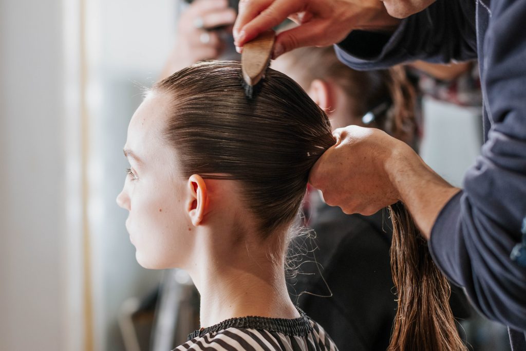 Pronounce's "Zhuangzi’s Butterfly" Collection: A Fusion of Dreams and Reality for Fall/Winter 2024 BACKSTAGE Pronounce's "Zhuangzi’s Butterfly" Collection: A Fusion of Dreams and Reality for Fall/Winter 2024 BACKSTAGE Vanity Teen 虚荣青年 Lifestyle & new faces magazine