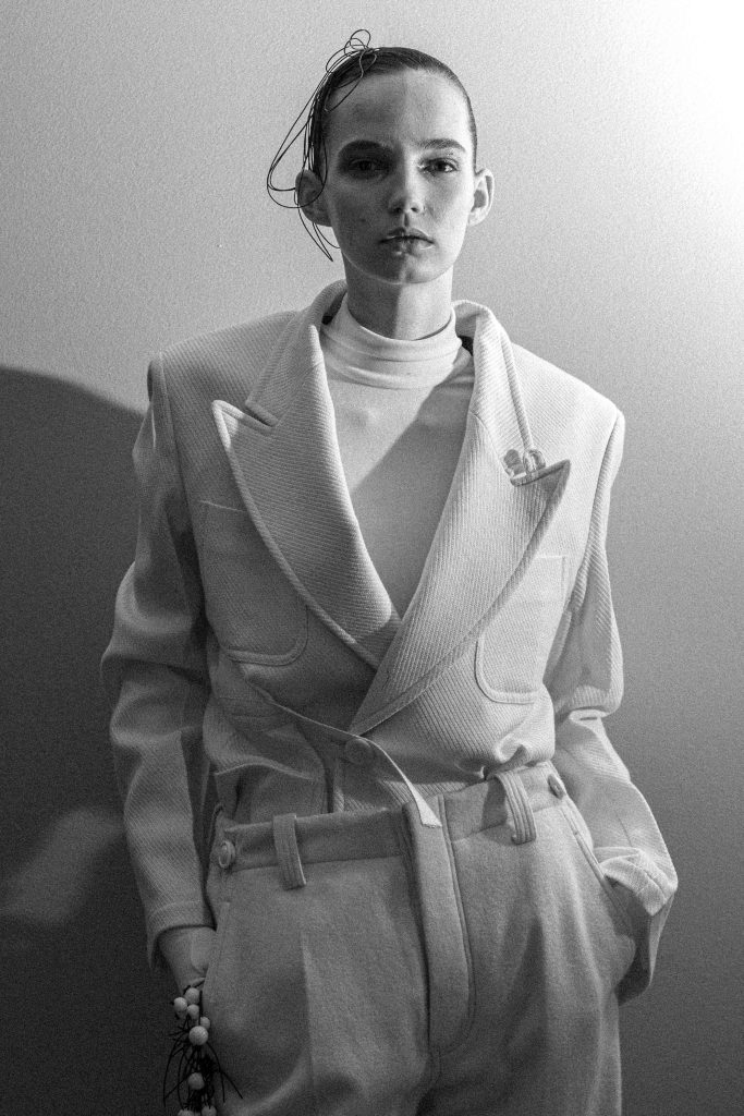 Pronounce's "Zhuangzi’s Butterfly" Collection: A Fusion of Dreams and Reality for Fall/Winter 2024 BACKSTAGE Pronounce's "Zhuangzi’s Butterfly" Collection: A Fusion of Dreams and Reality for Fall/Winter 2024 BACKSTAGE Vanity Teen 虚荣青年 Lifestyle & new faces magazine