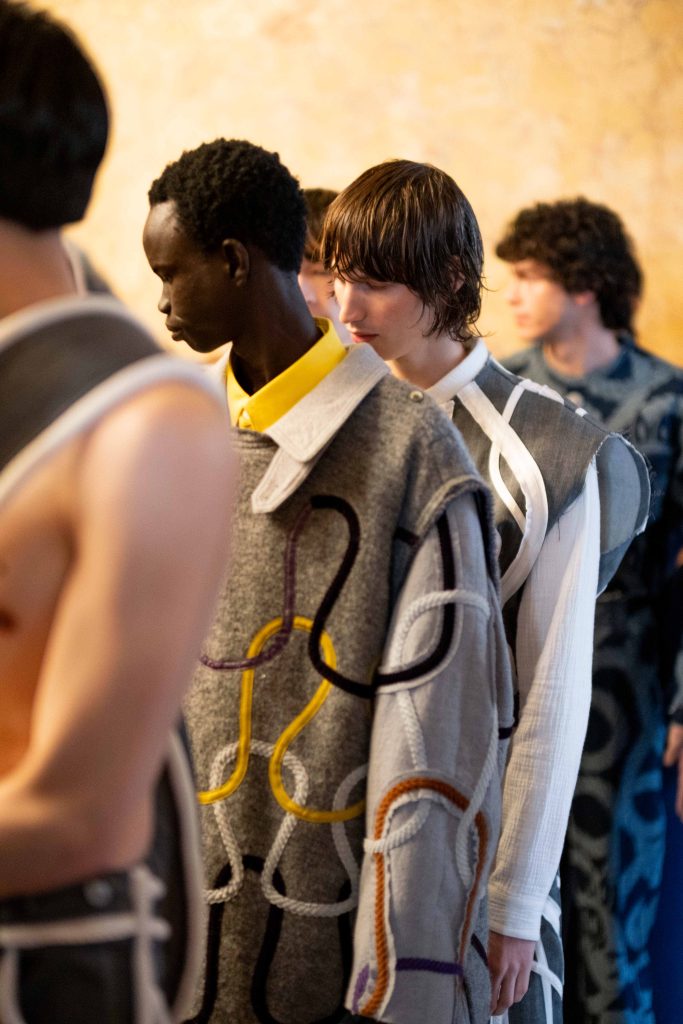 Pronounce's "Zhuangzi’s Butterfly" Collection: A Fusion of Dreams and Reality for Fall/Winter 2024 BACKSTAGE Pronounce's "Zhuangzi’s Butterfly" Collection: A Fusion of Dreams and Reality for Fall/Winter 2024 BACKSTAGE Vanity Teen 虚荣青年 Lifestyle & new faces magazine