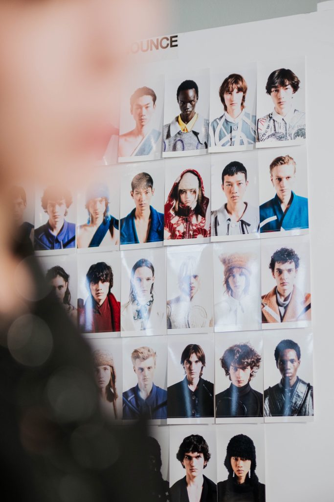 Pronounce's "Zhuangzi’s Butterfly" Collection: A Fusion of Dreams and Reality for Fall/Winter 2024 BACKSTAGE Pronounce's "Zhuangzi’s Butterfly" Collection: A Fusion of Dreams and Reality for Fall/Winter 2024 BACKSTAGE Vanity Teen 虚荣青年 Lifestyle & new faces magazine