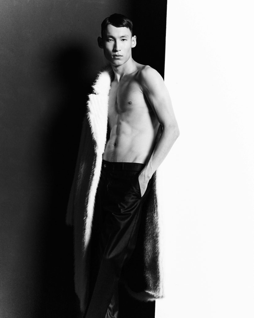 Fusion of Intimacy and Style: A Visual Tale Vanity Teen 虚荣青年 Lifestyle & new faces magazine Fusion of Intimacy and Style: A Visual Tale Fusion of Intimacy and Style: A Visual Tale Vanity Teen 虚荣青年 Lifestyle & new faces magazine