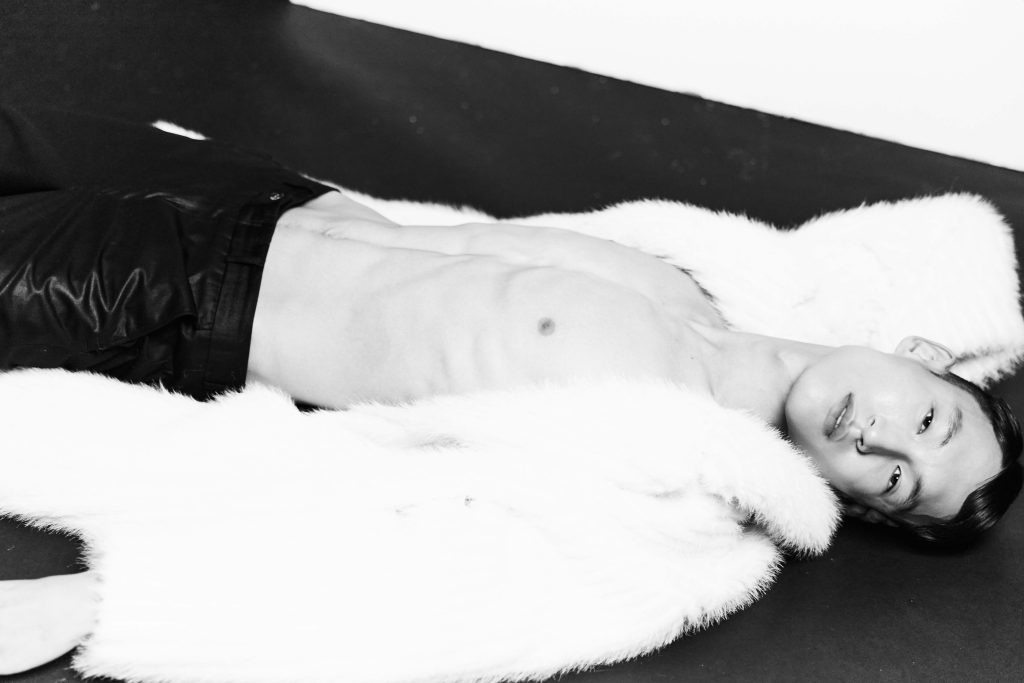 Fusion of Intimacy and Style: A Visual Tale Vanity Teen 虚荣青年 Lifestyle & new faces magazine Fusion of Intimacy and Style: A Visual Tale Fusion of Intimacy and Style: A Visual Tale Vanity Teen 虚荣青年 Lifestyle & new faces magazine