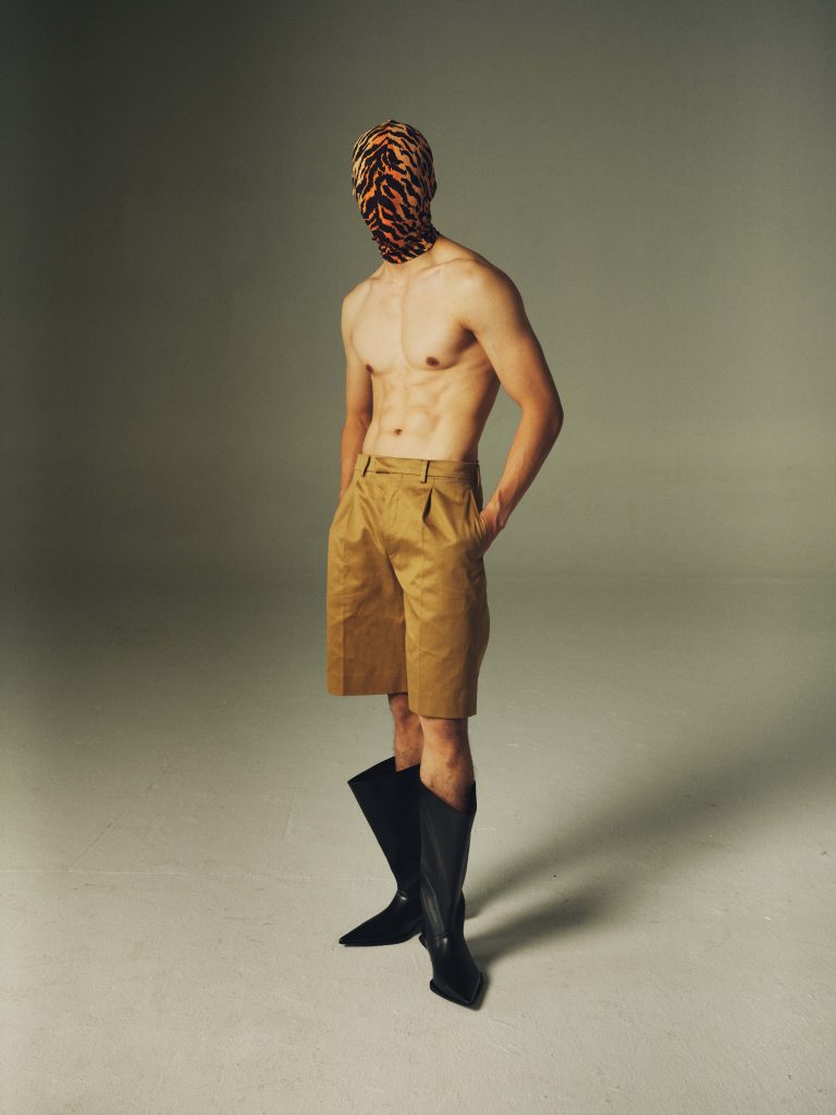 "untitlab® FW24 A Fashion Rebellion Inspired by J.G. Ballard's Crash "untitlab® FW24 A Fashion Rebellion Inspired by J.G. Ballard's Crash Vanity Teen 虚荣青年