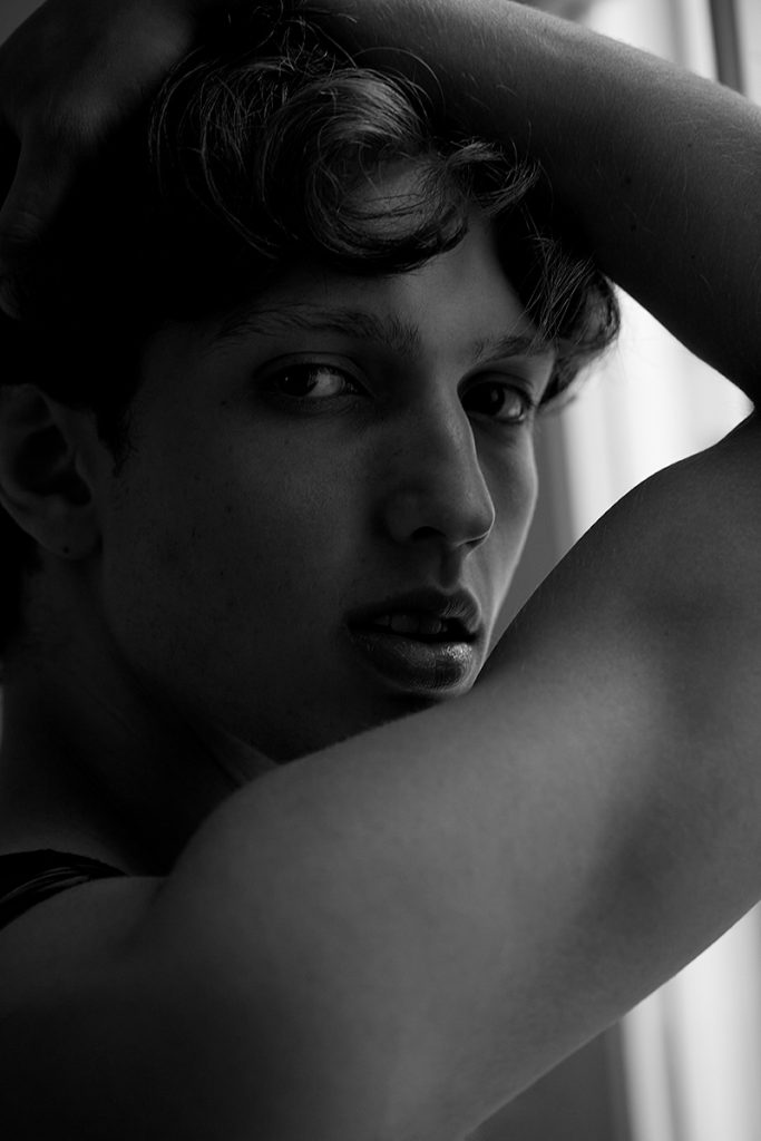 Novinho Novinho Vanity Teen 虚荣青年 Lifestyle & new faces magazine