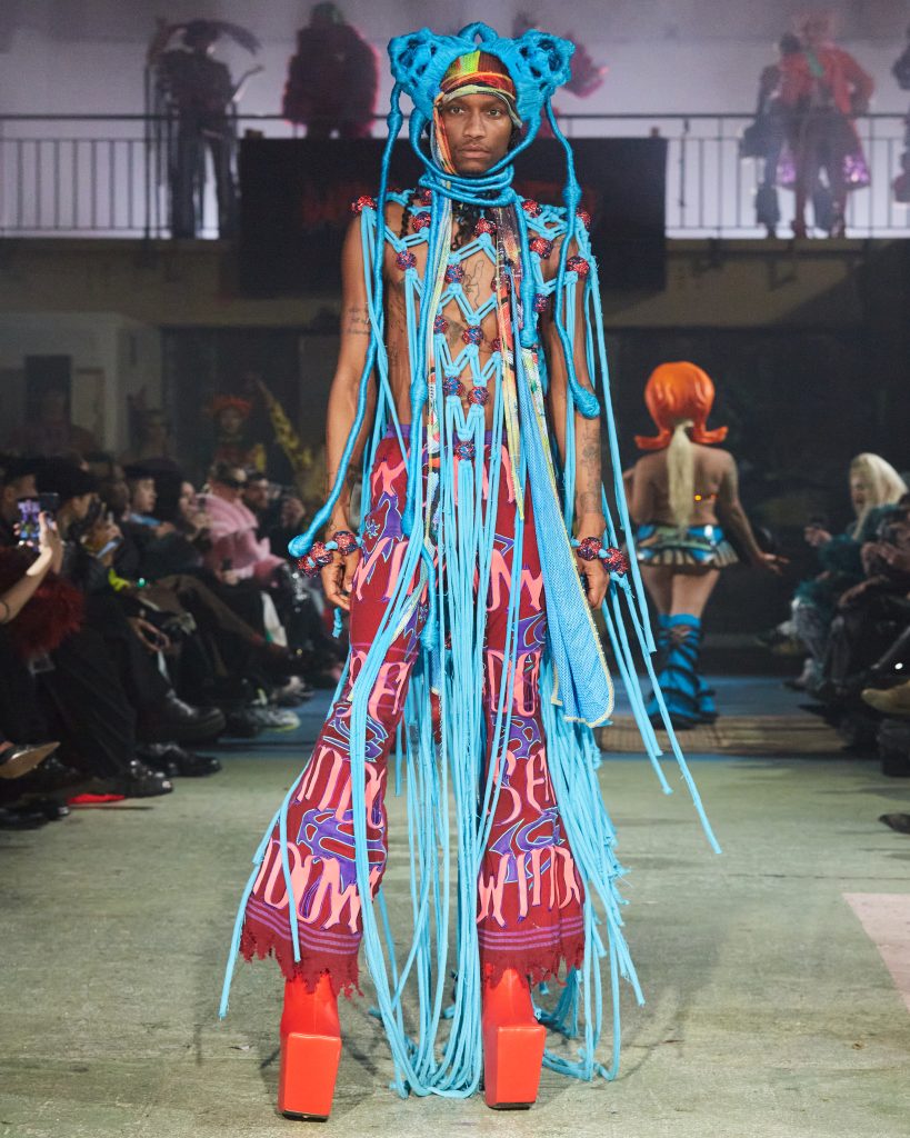 Pushing boundaries and challenging conventions - WINDOWSEN ‘secret weapon  Pushing boundaries and challenging conventions - WINDOWSEN ‘secret weapon  Vanity Teen 虚荣青年 Lifestyle & new faces magazine