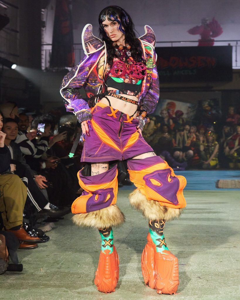 Pushing boundaries and challenging conventions - WINDOWSEN ‘secret weapon  Pushing boundaries and challenging conventions - WINDOWSEN ‘secret weapon  Vanity Teen 虚荣青年 Lifestyle & new faces magazine