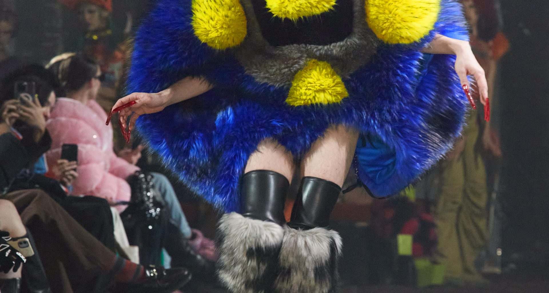 Pushing boundaries and challenging conventions - WINDOWSEN ‘secret weapon  Pushing boundaries and challenging conventions - WINDOWSEN ‘secret weapon  Vanity Teen 虚荣青年 Lifestyle & new faces magazine