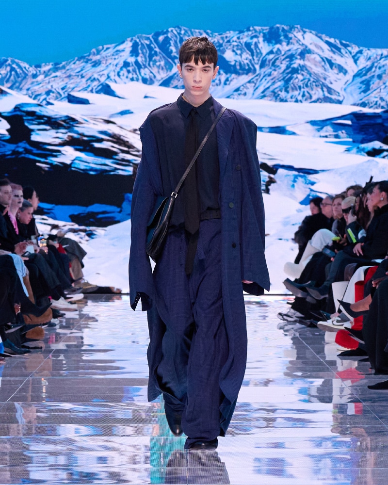 Balenciaga's Winter 2024 Collection Balenciaga's Winter 2024 Collection Vanity Teen 虚荣青年 Lifestyle & new faces magazine