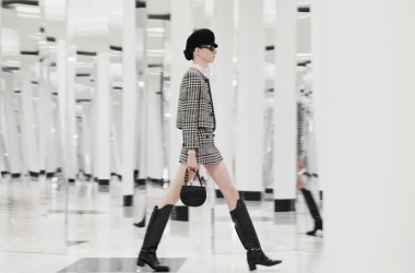 "Hedi Slimane Unveils “La Collection de l’Arc de Triomphe” for Celine, Launching the Brand's First-Ever Cosmetics Line "Hedi Slimane Unveils “La Collection de l’Arc de Triomphe” for Celine, Launching the Brand's First-Ever Cosmetics Line Vanity Teen 虚荣青年 Lifestyle & new faces magazine