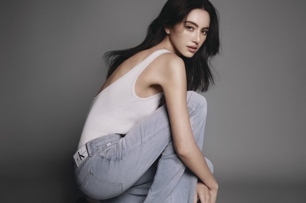 Calvin Klein Launches Spring 2024 Denim Campaign Vanity Teen 虚荣青年 Lifestyle & new faces magazine Calvin Klein Launches Spring 2024 Denim Campaign Calvin Klein Launches Spring 2024 Denim Campaign Vanity Teen 虚荣青年 Lifestyle & new faces magazine