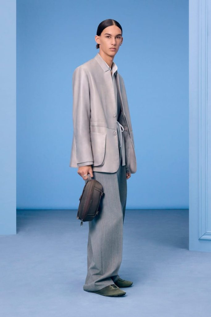 Dior Unveils Pre-Fall 2024 Menswear Collection Vanity Teen 虚荣青年 Lifestyle & new faces magazine Dior Unveils Pre-Fall 2024 Menswear Collection Dior Unveils Pre-Fall 2024 Menswear Collection Vanity Teen 虚荣青年 Lifestyle & new faces magazine