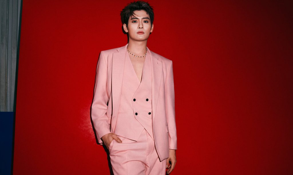 HUGO Launches Its Global Ad Campaign for the 2024 Summer Collection HUGO Launches Its Global Ad Campaign for the 2024 Summer Collection Vanity Teen 虚荣青年 Lifestyle & new faces magazine