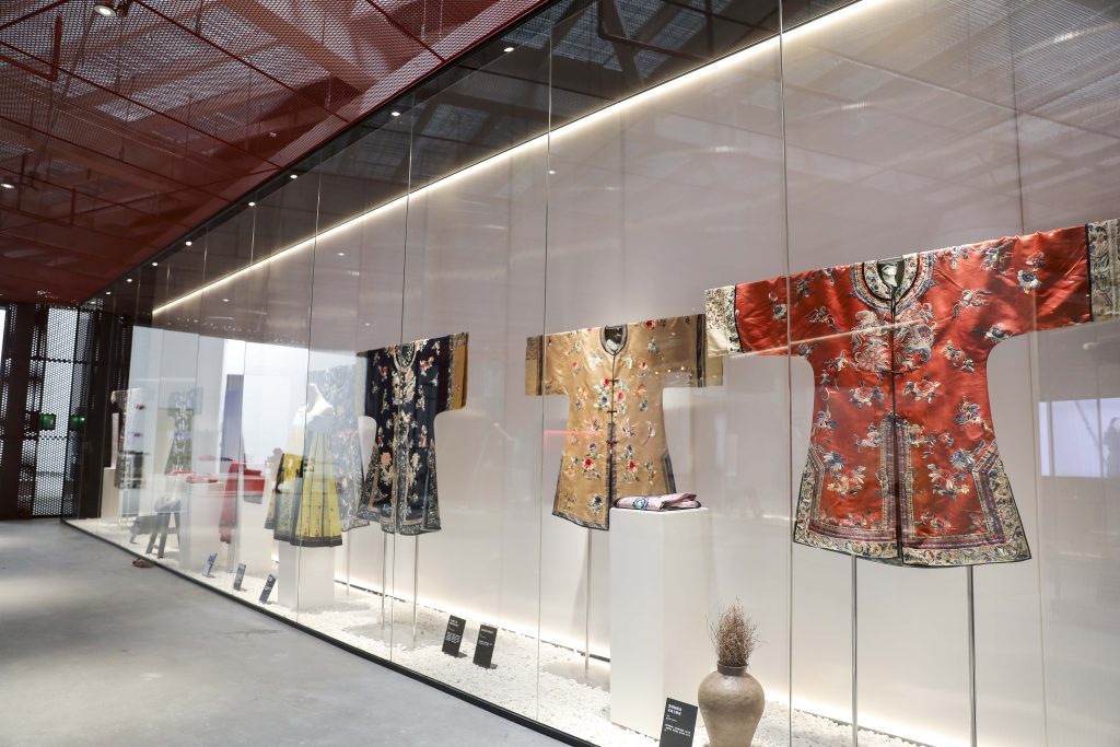 The Nanshan & Longhua districts are the hubs of the Shenzhen-Milan Lifestyle Week Vanity Teen 虚荣青年 Lifestyle & new faces magazine The Nanshan & Longhua districts are the hubs of the Shenzhen-Milan Lifestyle Week The Nanshan & Longhua districts are the hubs of the Shenzhen-Milan Lifestyle Week Vanity Teen 虚荣青年 Lifestyle & new faces magazine