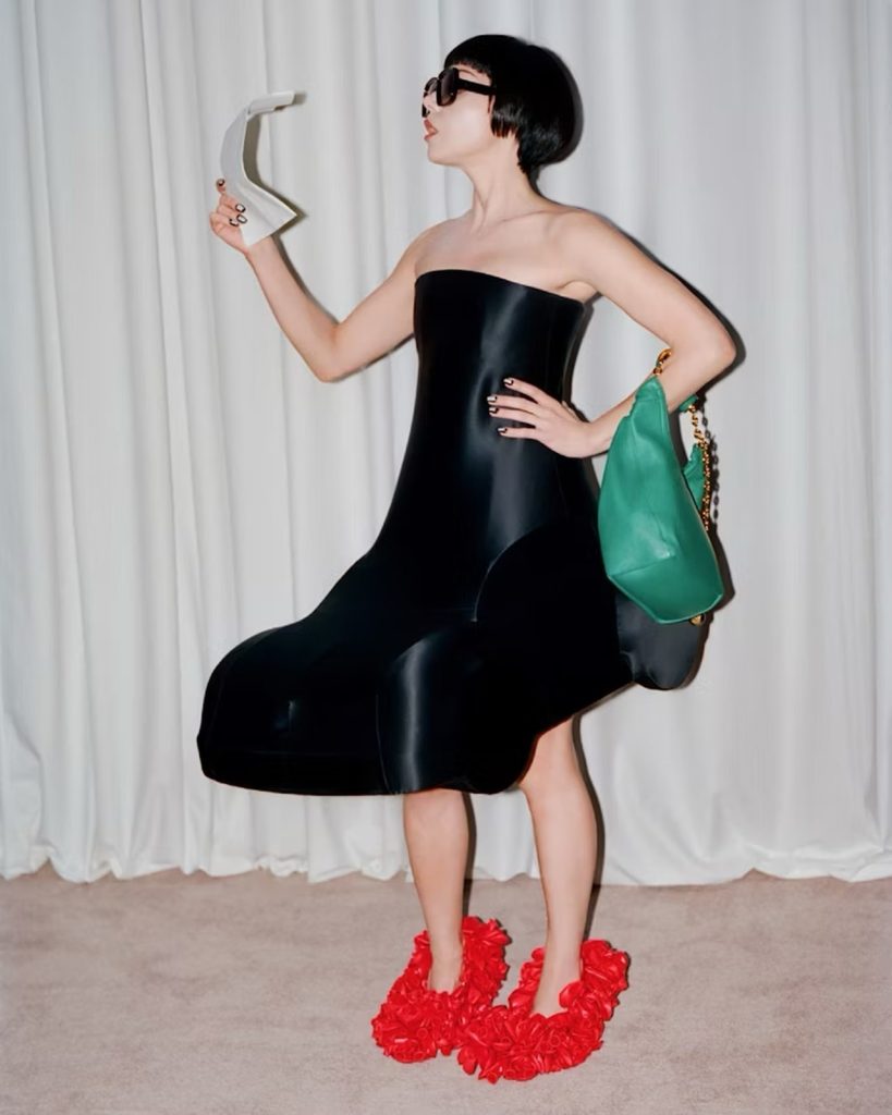 LOEWE Unveils New Advertising Campaign: "Decades of Confusion" LOEWE Unveils New Advertising Campaign: "Decades of Confusion" Vanity Teen 虚荣青年 Lifestyle & new faces magazine