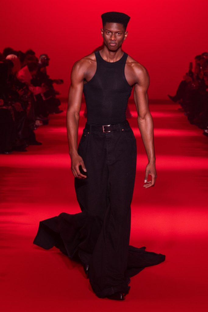 Paris Fashion Week 24 Sees VETEMENTS Making a Triumphant Return Paris Fashion Week 24 Sees VETEMENTS Making a Triumphant Return Vanity Teen 虚荣青年 Lifestyle & new faces magazine